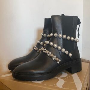 Zara Pearl Black Leather Boots 7.5 US/38 EU